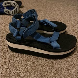 Teva platforms size 9